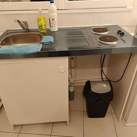 Apartment F1 Equipe Avec Ascenseur, Parking Et Pres Des Transports *