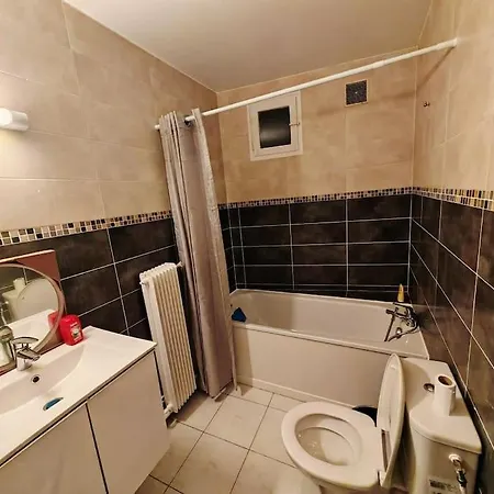 Apartment F1 Equipe Avec Ascenseur, Parking Et Pres Des Transports Argenteuil